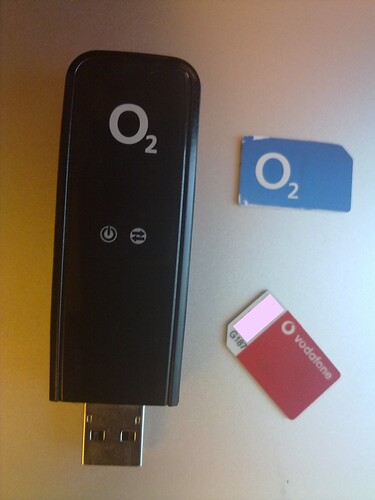 I CAN HAZ DONGLEZ? o2 or vodafone - which should it be?