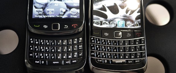BlackBerry Bold 9700 and Torch 9800 keyboards compared BlackBerry Bold 9700 and Torch 9800 keyboards compared