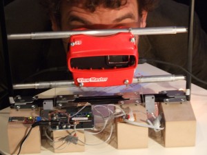 3D Viewmaster, powered by the N900 and Arduino dscf3886